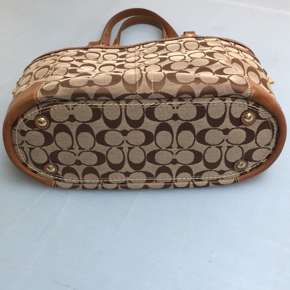 Coach Gallery Signature Tote Tan Signature Canvas Leather - Picture 3 of 9